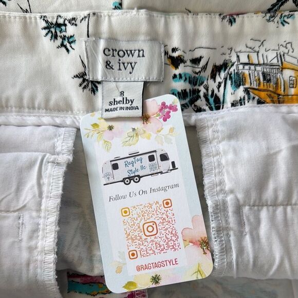 Crown & Ivy White and Yellow Bermudas with Whimsical Print - Picture 2 of 8